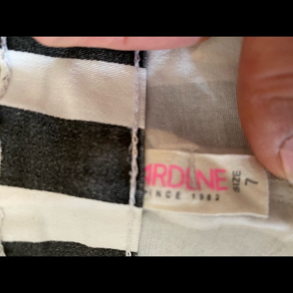 Ardene black & white striped distressed jean short - Picture 2 of 3